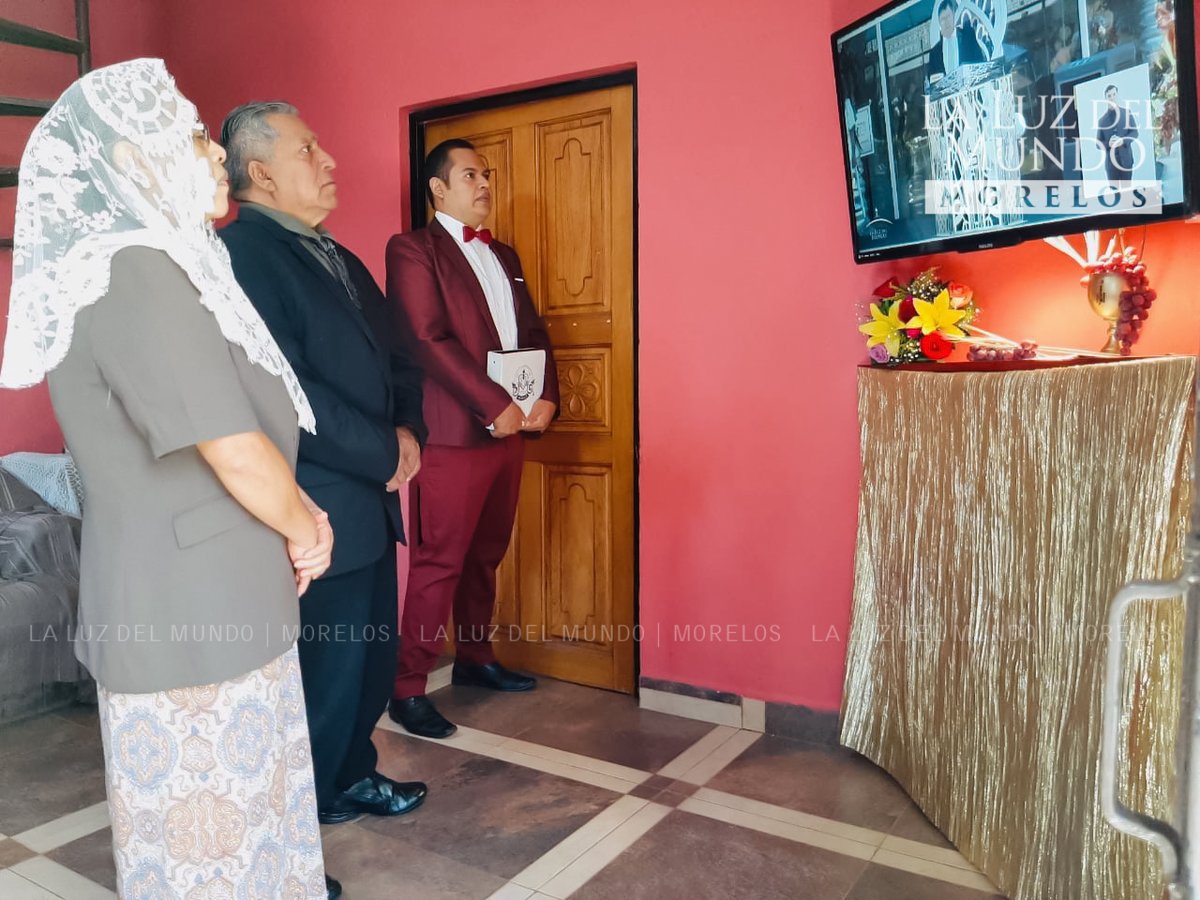 lldmmorelos's tweet photo. #LaLuzDelMundo en #Morelos #México se unió a millones que, en más de 60 naciones recibieron fraternal #bienvenida a la más grande celebración espiritual #SantaCena2020; mediante emotivo mensaje del #ApóstoldeJesucristo #NaasónJoaquínGarcía. #SC2020 #lldm #LLDMmorelos @iglesialldm https://t.co/jpfRcY1b2j
