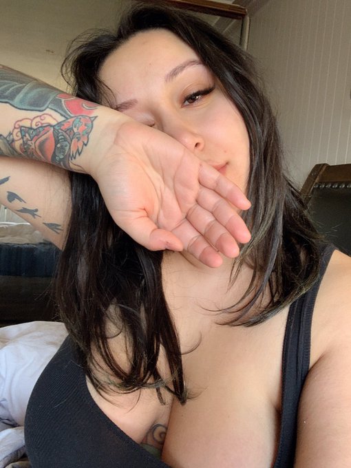 Me in real life 💤 https://t.co/vTtumq1sff<a href="/tag/onlyfans"class="tags"><span>#onlyfans</span></a>