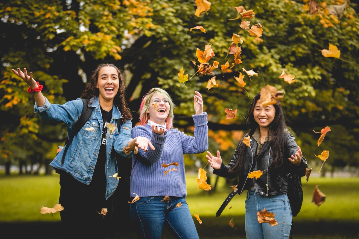 rvcgoldeneagles's tweet photo. Happy Monday! The fall semester is just around the corner π If you haven't registered yet, you have until 5pm on Thursday!
#RegisterRVC: https://t.co/A2BgH4xcOH https://t.co/ueAD7SafpV