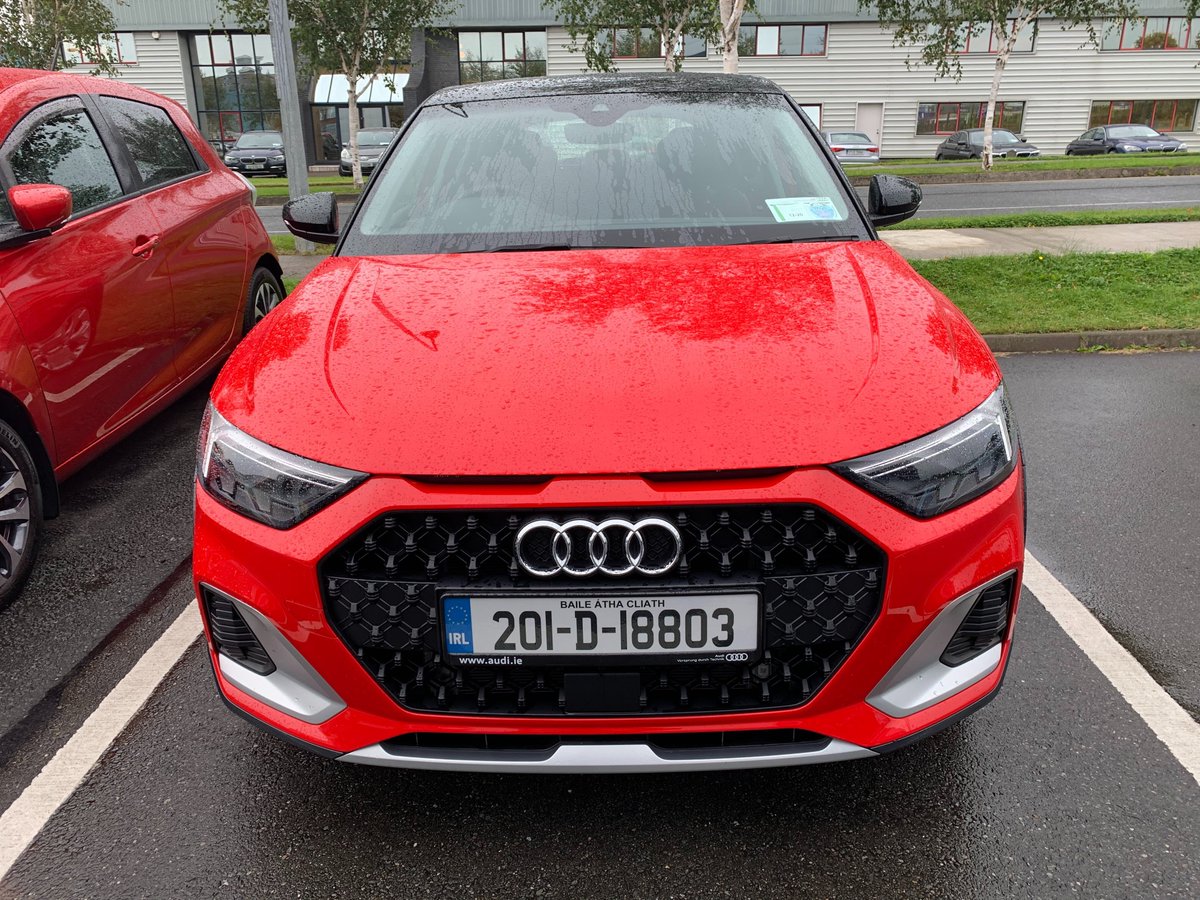 CarzoneIE's tweet photo. This week in the Carzone garage we have the all-new Audi A1 Citycarver from @audiireland. Lets see how this crossover gets on buzzing around the city! https://t.co/CHl7nt8csS