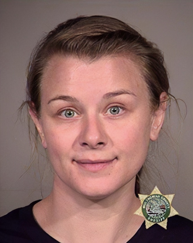 Samantha Pribbenow, 22, & Lavonna Hamilton, 43, were arrested & charged at the north Portland  #antifa riot. The two women were both quickly released without bail.  http://archive.vn/QplQT   http://archive.vn/2bl2S 