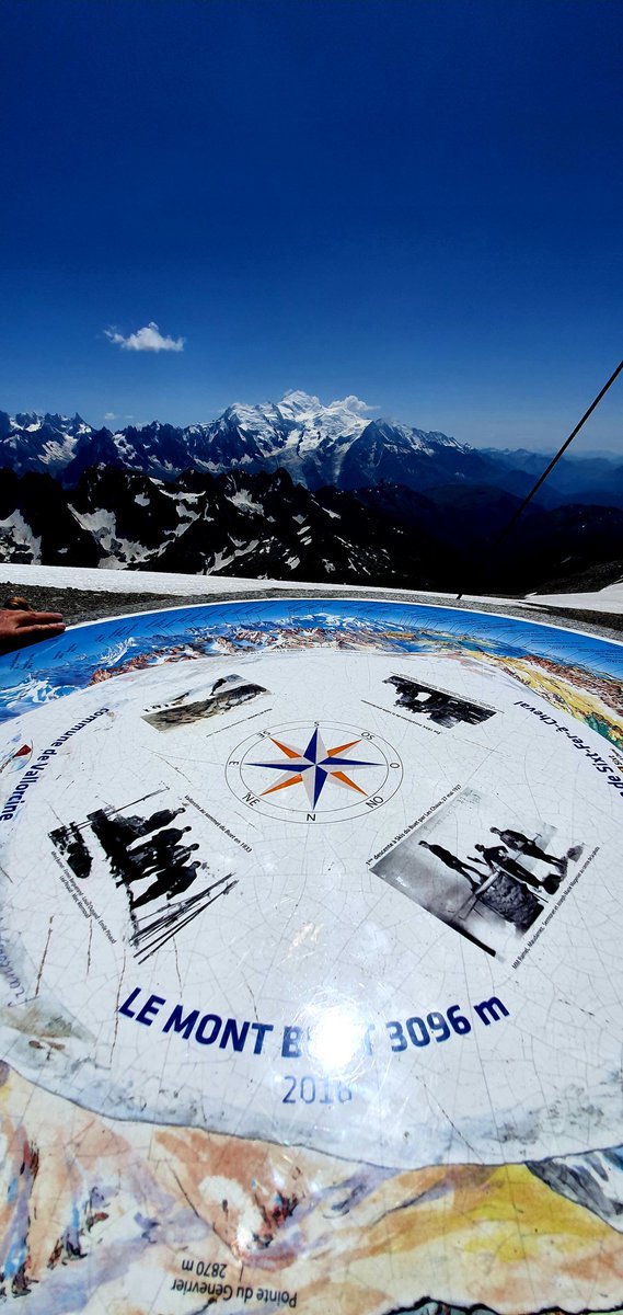 FounHautJura's tweet photo. Quel bonheur cette balade au #Montbuet 🤩😎
A faire et à refaire!
Toujours autant de plaisir pris à parcourir ces sentiers et à contempler ces points de vue sur tous ces mythes #montblanc #aiguilleverte #dentdugeant #dentsdumidi #aiguillesdechamonix #montdolent @Inspi_Montagne https://t.co/oV4o2XyukB