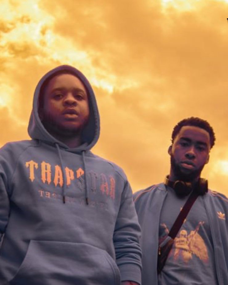 rnsmwrld's tweet photo. Style on fleek @TrapstarLondon 👀 #RNSM https://t.co/H1gEp5CJJ0
