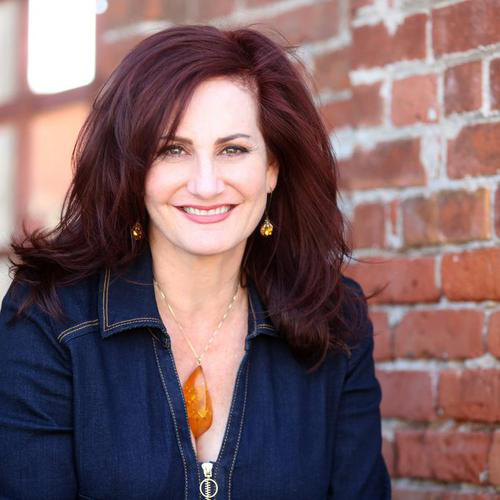 AnisaAven's tweet photo. Did you miss it? Catch the reply! Michele Molitor speaks about Overcoming Fear &amp; Anxiety in Uncertain times. Sign up here https://t.co/MrOfH2AvkC https://t.co/S8u9OMLmgV