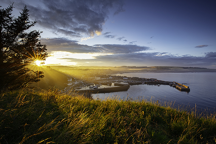 MearnsPhoto's tweet photo. Stonehaven Harbour
@MearnsPhoto 

A touch of mist and lovely evening light. 

#Stonehaven #StonehavenHarbour #Aberdeenshire #coast https://t.co/8z4gIchXSp