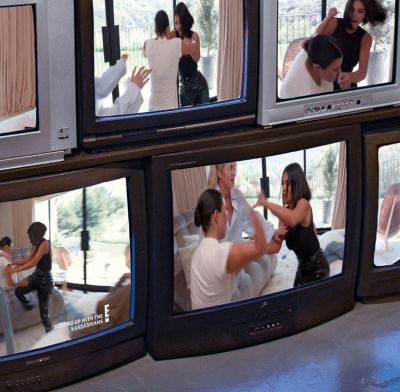 Take a look at 'In the Withdrawing Room' by final year BA Culture, Criticism and Curation students. You are invited into a speculative world where reality TV is considered art instead of ‘trash' culture. Take a tour at is.gd/eQZ2HT or Instagram @Inthewithdrawingroom