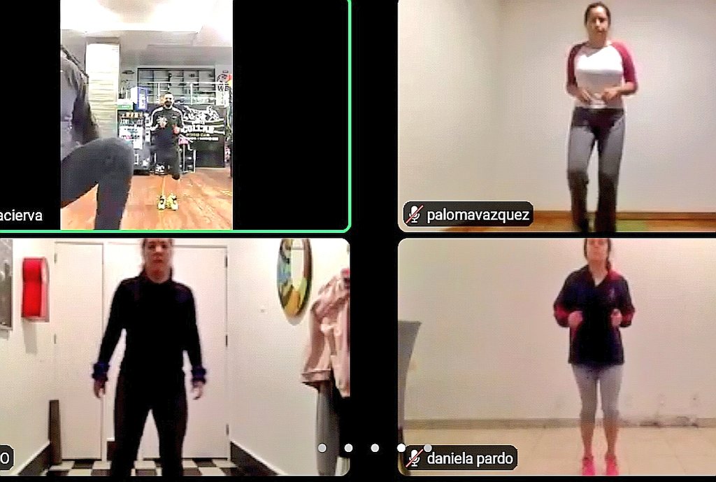 jesusarcon's tweet photo. Máxima exigencia este lunes, con campeón Jorge Lacierva desde Palmas 530, en la clase de box vía Zoom de The White Collar Boxing Club. Cerca de 60 minutos con gran participación. Trabajo de fuerza y resistencia. Para mayor información, consulta sus redes sociales.
#DeporteEsVida https://t.co/KmpMlFICon