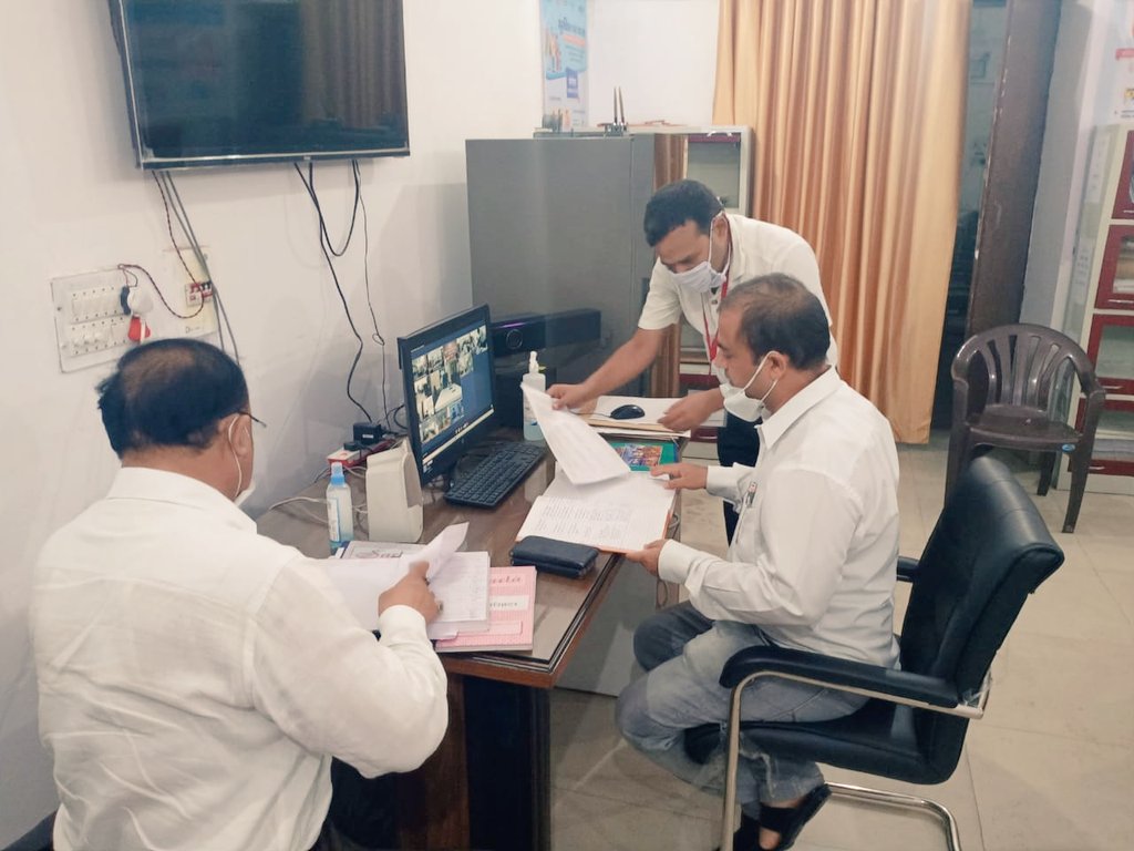 Aaj covid control room ka nirikshan kiya gaya evam parbhari ,control room se aaj prapt hui shikayto aur unke nistaran ke samband mai jankari ki gai <a href="/DmMuzaffarnagar/">DM MUZAFFARNAGAR</a> <a href="/DIOMZNGoUP/">DIOMZN</a> <a href="/ChiefSecyUP/">S.P. Goyal, Chief Secretary, GoUP</a>