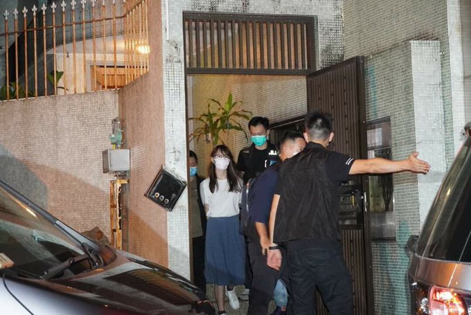 revmahoney's tweet photo. I would encourage everyone around the world to pray and speak up as Hong Kong police just arrested democracy activist Agnes Chow at her home! #HongKong @hk_watch @Stand_with_HK @FreedomHKG @SolomonYue @hkdc_us @chowtingagnes @HongKongFP @BeWaterHKG @nathanlawkc #FreeHongKong https://t.co/dpwIBtHyTI