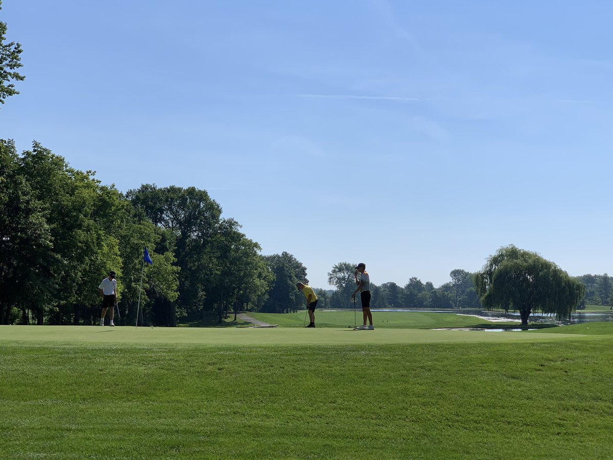 baronsgolf1's tweet photo. BV golf home at oakhaven today for the nesselroad invitational. Go BV! https://t.co/W4xTFuMz9R