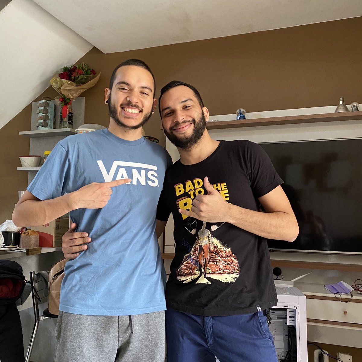 Fastyzao's tweet photo. O pai ta de volta e o crossover mais esperado aconteceu 🥰 @Jozuka_ https://t.co/ISRJvlqPi3
