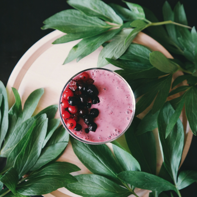 espiritucollect's tweet photo. How do you start your Monday's? We love healthy smoothies with berries, spinach, avocado, almond milk, and cacao protein to start the week off on the right foot! https://t.co/CmsqcBhPe2