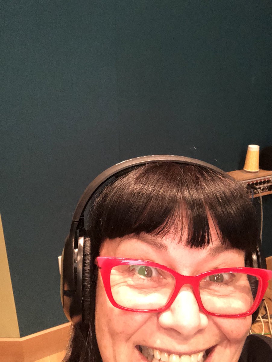 Dawn_French's tweet image. Her over there. Me over here. Doin somethin excitin for the future...