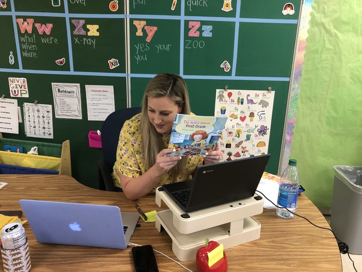CSEbluejays's tweet photo. The East Baton Rouge Parish School System is distributing free hotspots and devices. Contact our school now to ensure you are TechReady. Attendance will be checked. Enroll today and register for tech support at https://t.co/ew7KpRxWMV. #TechReadyChallenge https://t.co/O7A6dbX6m0