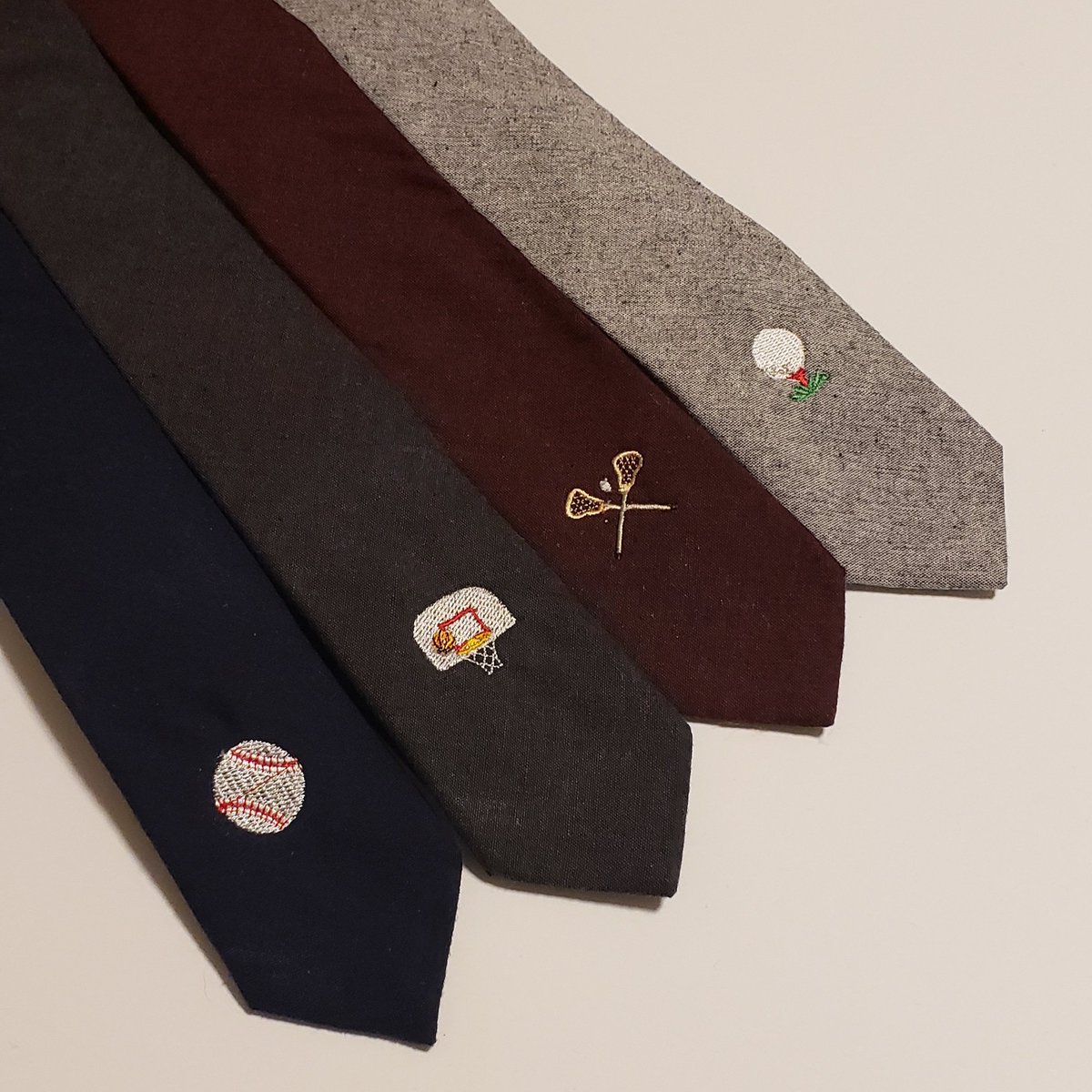 GraCeeDesigns's tweet photo. Ties on Sale..! #freeshipping https://t.co/92HzBtZai7ย #baseball #lacrosse #basketball #design #sale #golf #flannel #shopnow #home #sew #rollandgo #ties #blue #sports #labels #knit #textile #photo #fashion #fabric #etsy #style #skirt #Etsy #tuxedo #boys #menswear https://t.co/9NMRzKNvKO