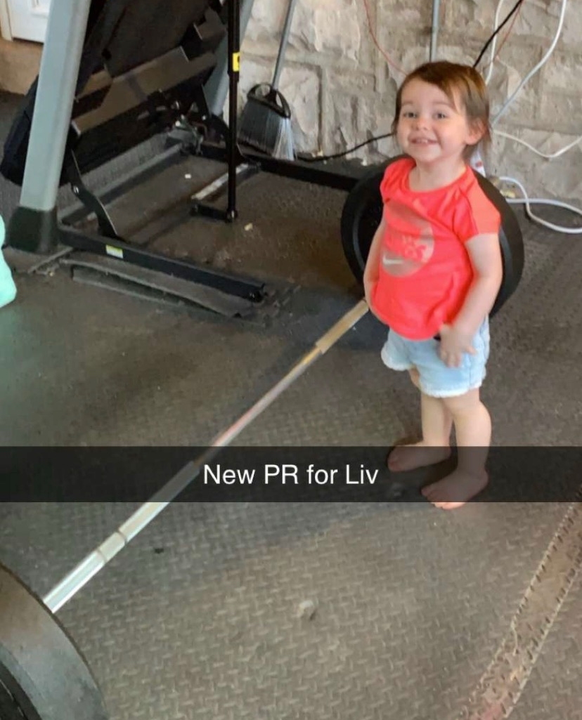 TranscendentHe6's tweet photo. I love this pic! Look how happy Liv is to work out with dad! These two better be SO happy they have Dr. Sara in house! Steve knows a scoop of collagen daily helps him to recover and heal his muscles faster!

Start using collagen and there will be many more PRs in the future! https://t.co/7H82hkSdSm