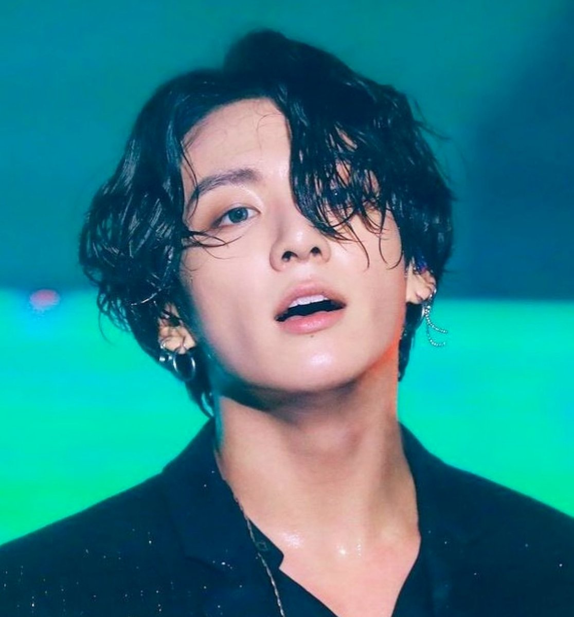 アイドル JUNGKOOK Ceci 🏆 WINNER 🏆 #JUNGKOOK won the “Collaboration of the Year