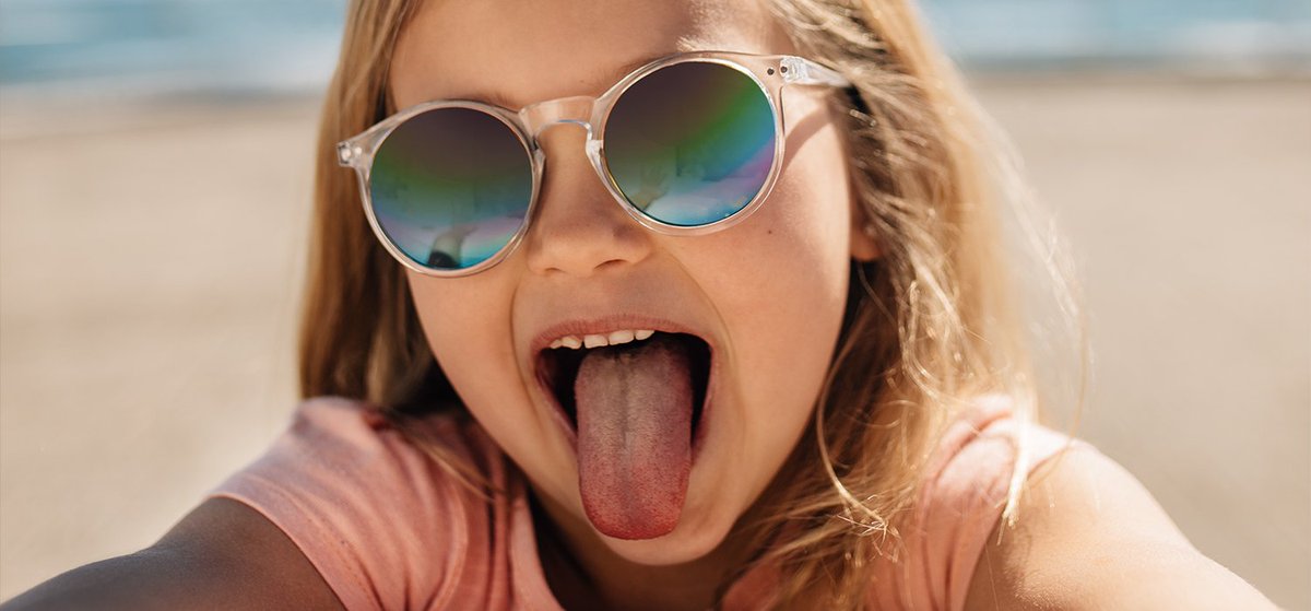 triangledds's tweet photo. Have you ever noticed that your dentist checks your tongue at every visit? Believe it or not, looking at the patient’s tongue is a vital part of an oral exam. Your tongue provides clues about your dental health, and your overall health. https://t.co/InDffupL34 https://t.co/pA4jelUXZv