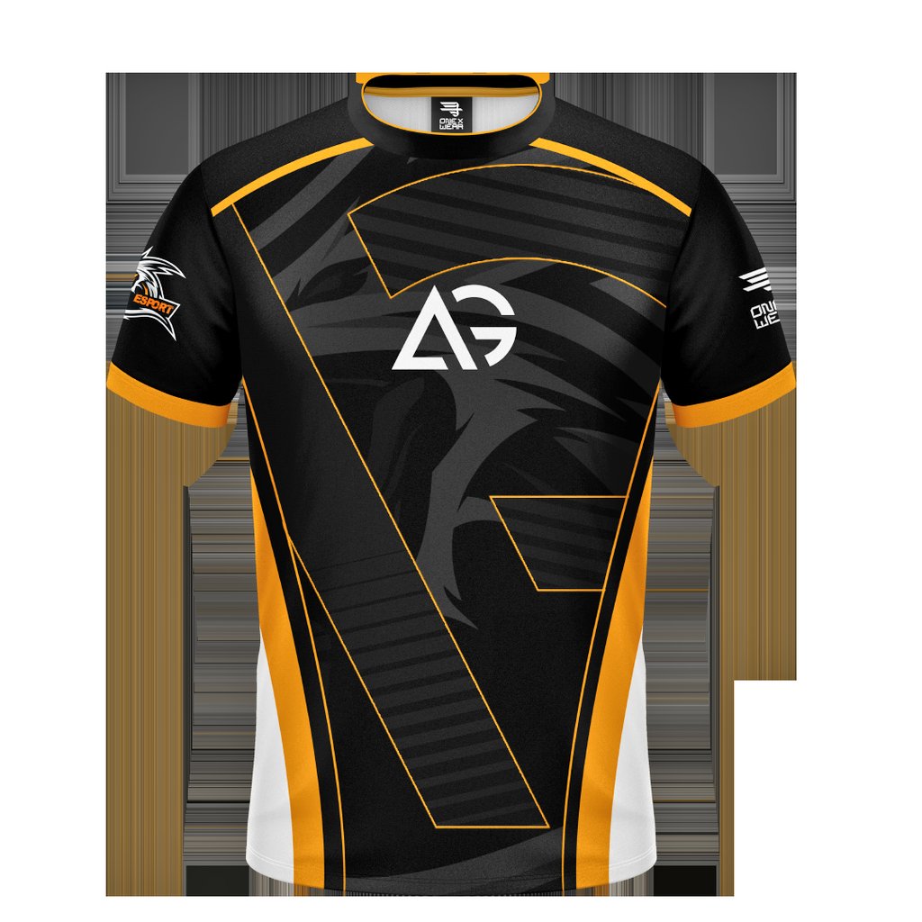 TeamAzoG's tweet photo. J’ai l’honneur de vous annoncer qu’un nouveau projet viens d’être réaliser au sein de cette équipe et pour ceux qui la supporte🏆
Merci à @OneXWear et @Doovahhy
pour la conception🧡
Il sera disponible en boutique d’ici 1 semaine au maximum
#TeamAzoG #MaillotEsport #Design2020 https://t.co/MXk9wLO6QK
