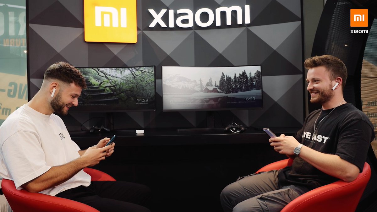 XiaomiDE's tweet photo. #MiChallenge @insci testet unsere neuen IOT-Produkte. Schaut rein! https://t.co/m8T0Mtp1Gi #Xiaomi #SmartLivingForEveryone #Challenge #IoT #Cologne https://t.co/s3RleAfxem