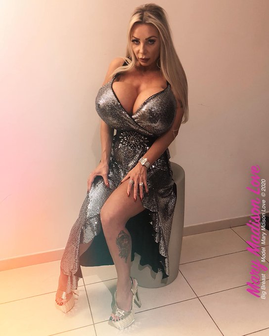🌸G🏀🏀d evening everyone &hearts;️&hearts;️&hearts;️ #sexy #fashion #model #style #dress #hot #sexymodel #beautiful https://t<a href="/tag/sexy"class="tags">#sexy</a><a href="/tag/fashion"class="tags">#fashion</a><a href="/tag/model"class="tags">#model</a><a href="/tag/beautiful"class="tags"><span>#beautiful</span></a><a href="/tag/style"class="tags"><span>#style</span></a><a href="/tag/hot"class="tags"><span>#hot</span></a><a href="/tag/dress"class="tags"><span>#dress</span></a><a href="/tag/sexymodel"class="tags"><span>#sexymodel</span></a>
