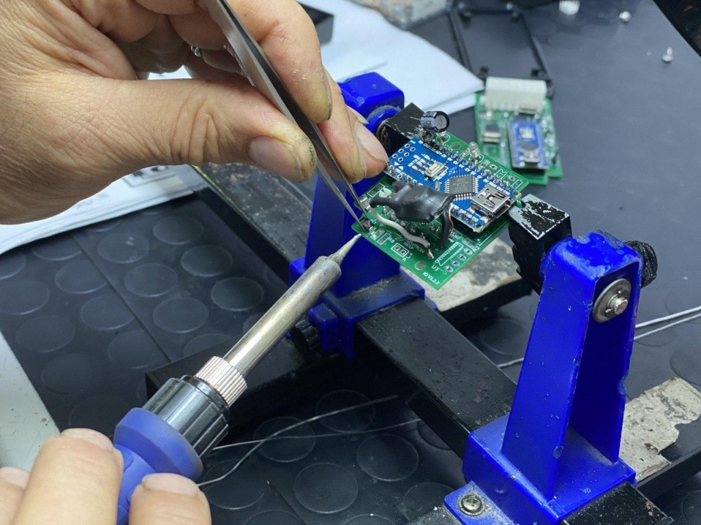 KitNewtron's tweet photo. We visit our #electronic section!โก๐ช๐
#newtronengineering #newtronr&d
#newtron #retrofit #newtrontechnology #fullelectric #electricvehicle https://t.co/3bYGfXc40e
