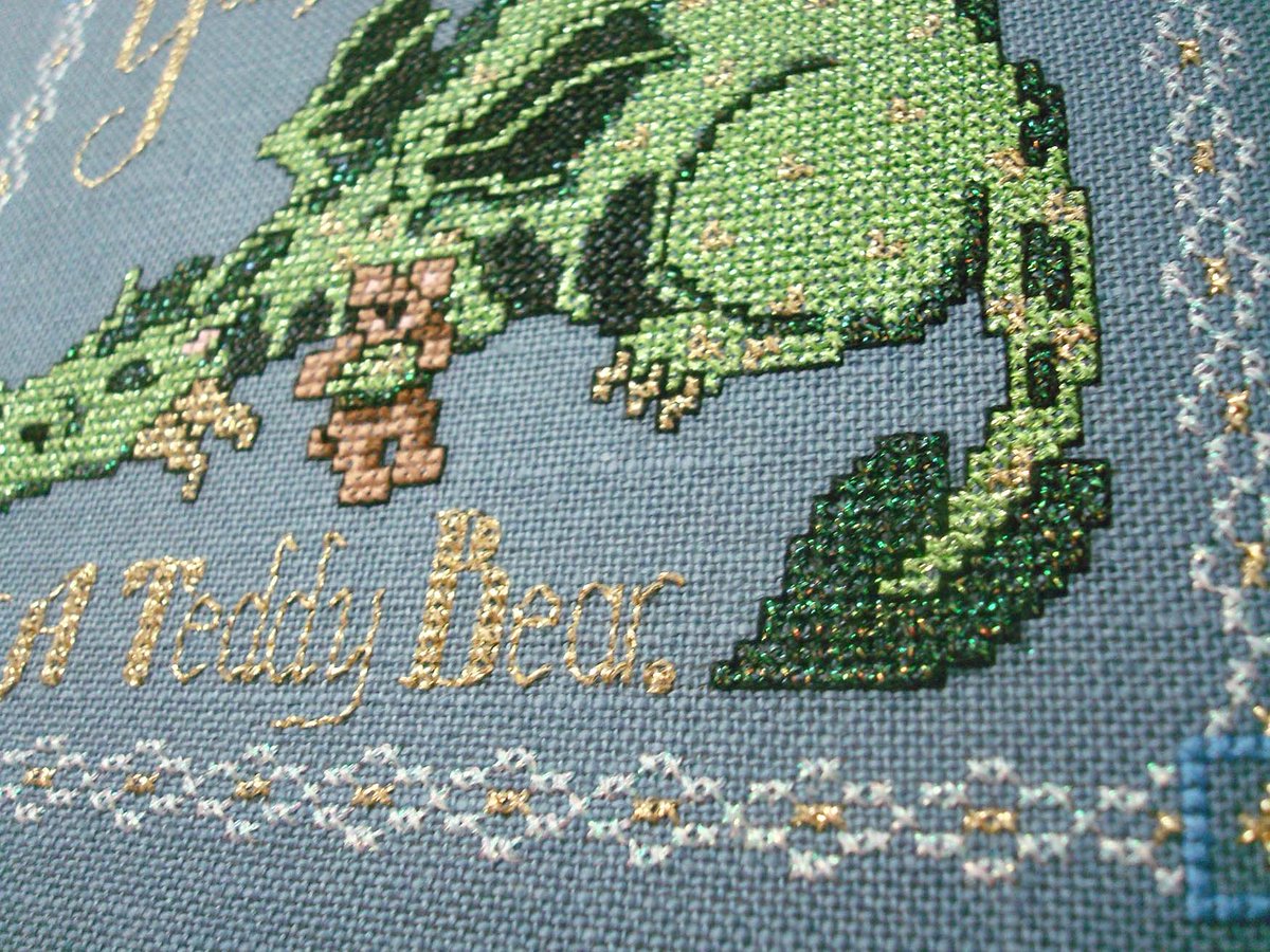 KreinikGirl's tweet photo. One of my favorite places to use green shades of Kreinik metallic threads: for dragons! This is an older design by Jennifer Aikman-Smith; look for her Dragon Dreams patterns. Fabulous! https://t.co/GbS05NinrT