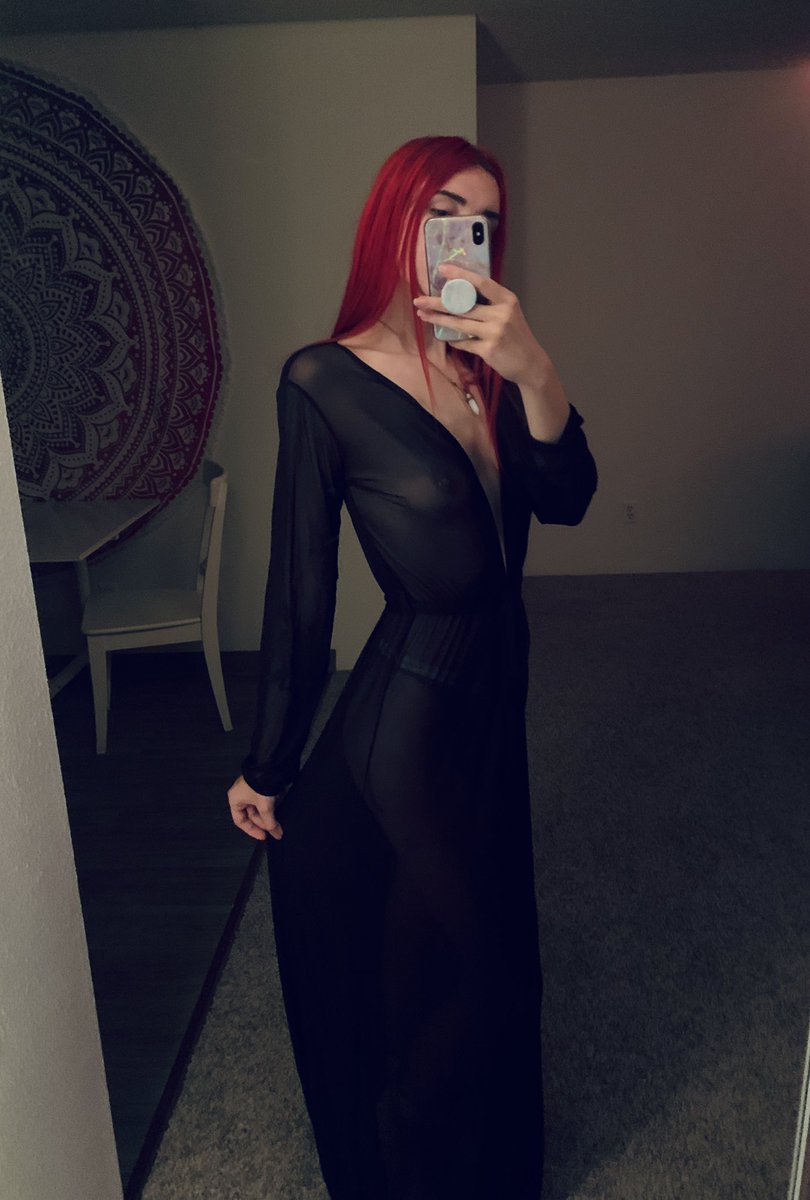 kaiiley_'s tweet image. I feel like a gothic widow