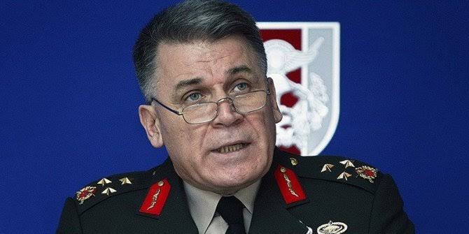 E. Korgeneral İsmail Hakkı Pekin: Çatışma artık kaçınılmazdır. Türkiye'nin kuvvetini göstermesi gerekiyor. Yunanistan ile masada anlaşma yapılamıyor. Türkiye, Meis Adası'nda sismik araştırma yapmalı. Burası vatanın bir parçası. Mavi Vatan boş bir olay değil.