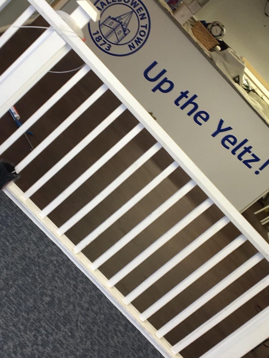 JG_Lounge's tweet photo. 2 years since the bar refurb, 2 years with the popular Yeltz Pale Ale from @FixedWheelBrew , here’s to many more 🍺
#uptheyeltz #timefliesfast https://t.co/branLJSEP7