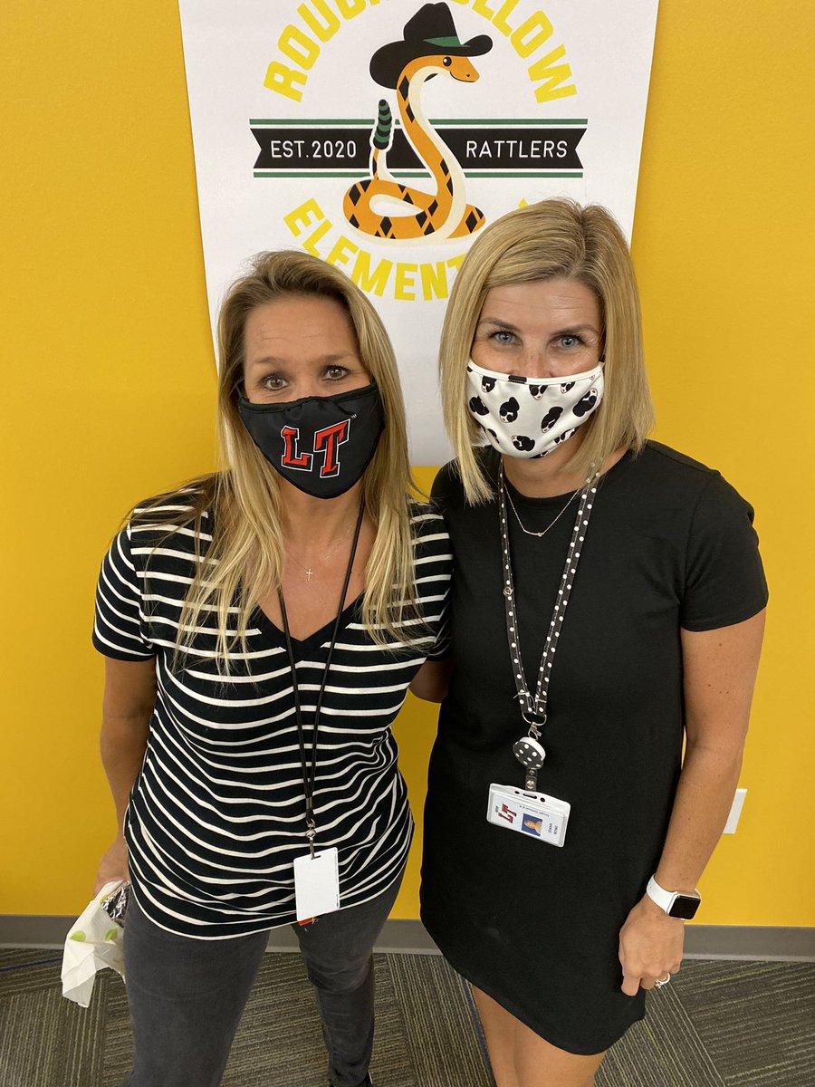 MrsRowe18's tweet photo. Ready to learn! #RoughHollowElementary #LTTransformed https://t.co/0t2Ca4CPEB