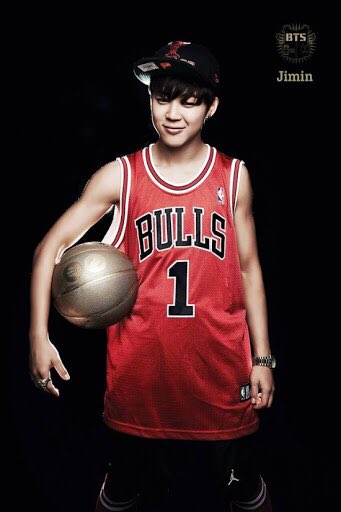kpopmula's tweet photo. Jimin:
no more dream            dynamite
2013                                  2020 https://t.co/XfGjcZaasN