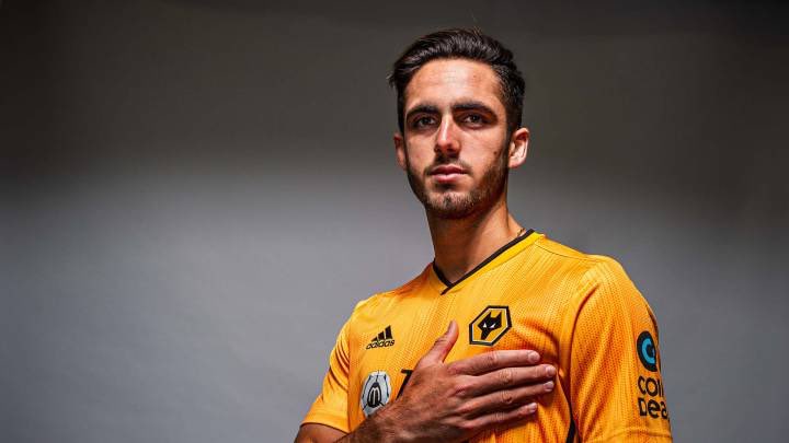 roberth_armijos's tweet photo. Leonardo Campana entró en la lista de convocados del @Wolves y viajó hasta Alemania para los cuartos de final de la @EuropaLeague. #Wolverhampton juega mañana ante Sevilla. Campana podría saltar a la cancha https://t.co/yLdn8bSxId