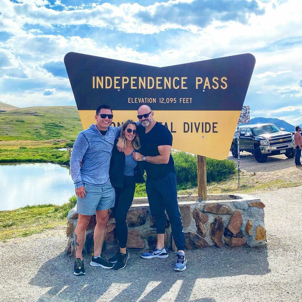 JeffreyMichaud's tweet photo. We are definitely high!!!! #independancepass #aspenbound #threescompany https://t.co/KTBr5trBhT https://t.co/NGZF1CSfLM