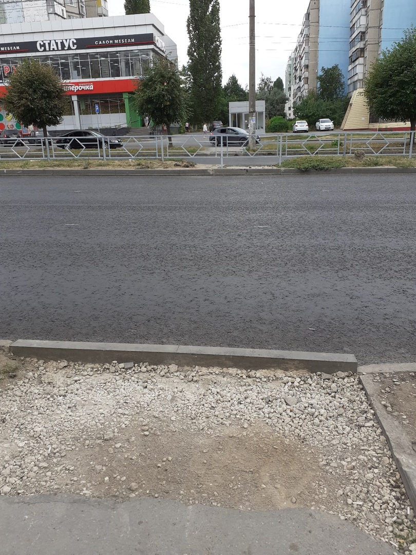 Тварь ли пешеход дрожащая или право имеет?
Минус один удобный переход в городе (bit.ly/3it0oUs).