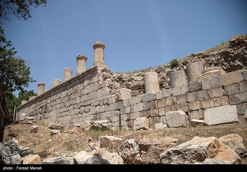 PressTV's tweet photo. #Iran's ancient #Anahita Temple, located in #Kermanshah province, which dates back to the #AchaemenidEmpire is standing strong after more than two millennia!
#IranIsAmazing https://t.co/iPFOtLpd0n