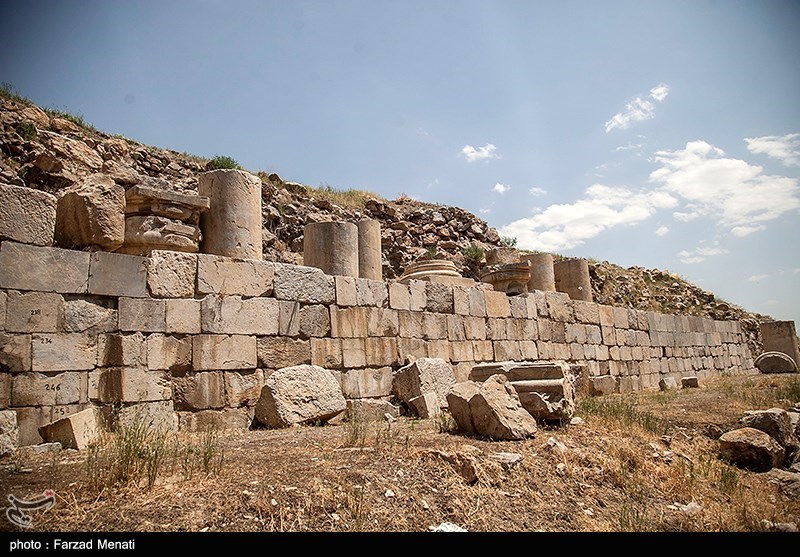PressTV's tweet photo. #Iran's ancient #Anahita Temple, located in #Kermanshah province, which dates back to the #AchaemenidEmpire is standing strong after more than two millennia!
#IranIsAmazing https://t.co/iPFOtLpd0n