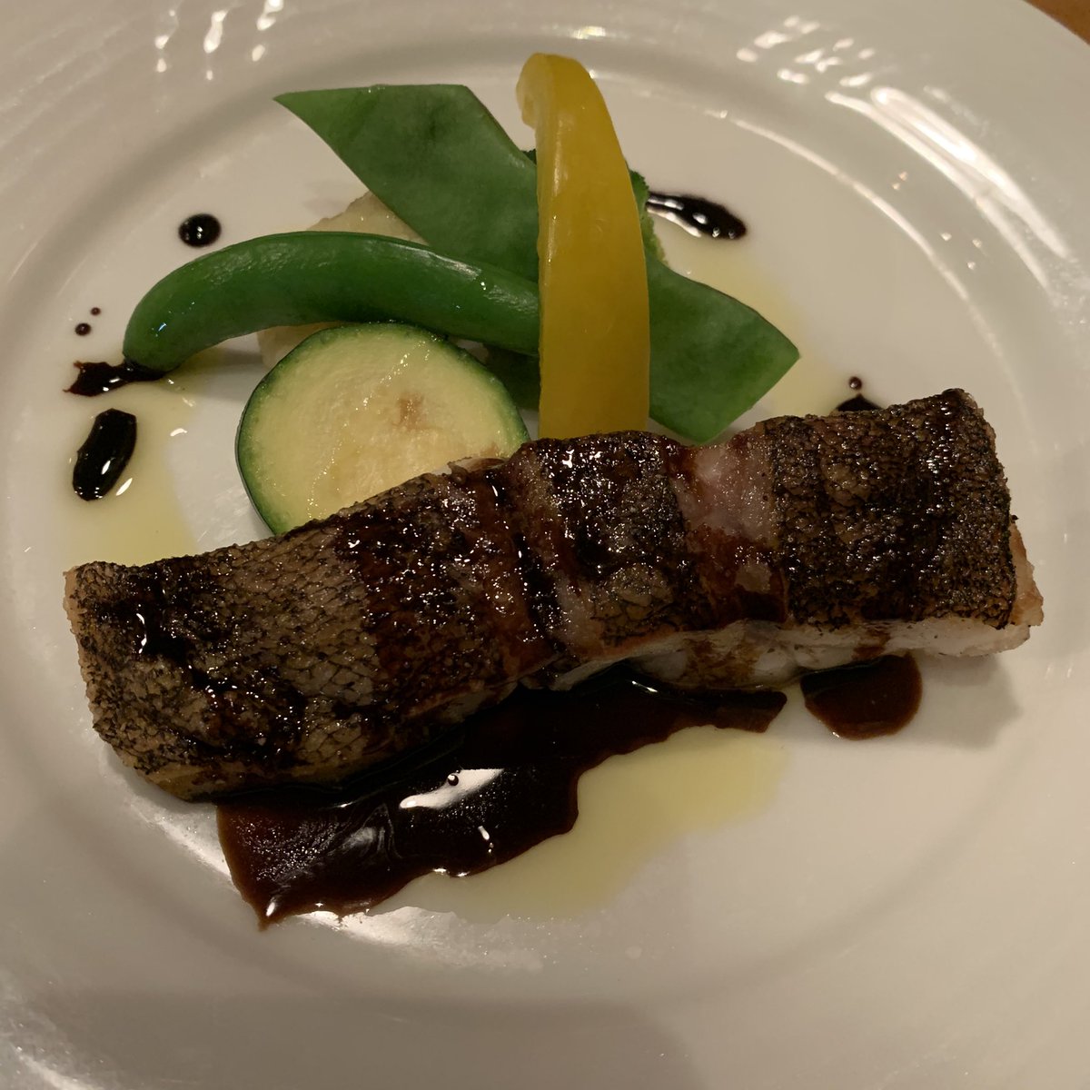 Ino 白米 お気に入りのお店で夜ごはん 豚肉とじゃがいも煮込み バーニャカウダ ハタのソテーと うにとバジリコのパスタ チーズとオリーブ盛り合わせ 白ワイン ここは本当に美味しくて 月に一回おじゃまするのを楽しみにしてる 来月は何が Ino 白米 お気に入りのお店で夜ごはん 豚肉とじゃがいも煮込み バーニャカウダ ハタのソテーと うにとバジリコのパスタ チーズとオリーブ盛り合わせ 白ワイン ここは本当に美味しくて 月に一回おじゃまするのを楽しみにしてる 来月は何が