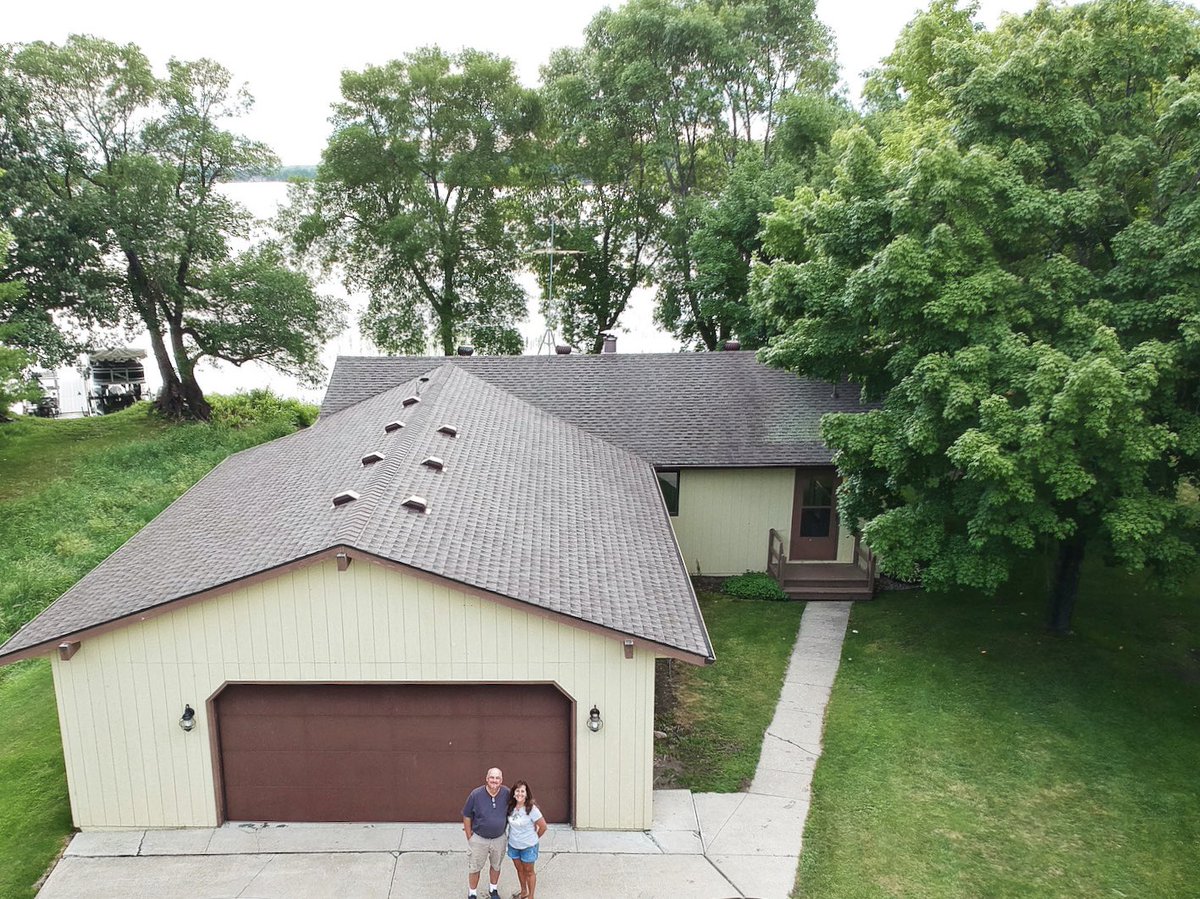 AlexBrokers's tweet photo. Congratulations Craig &amp; Lisa. Have a great time living at Lake Ida. #alexmn https://t.co/Eq0AIKiQhA