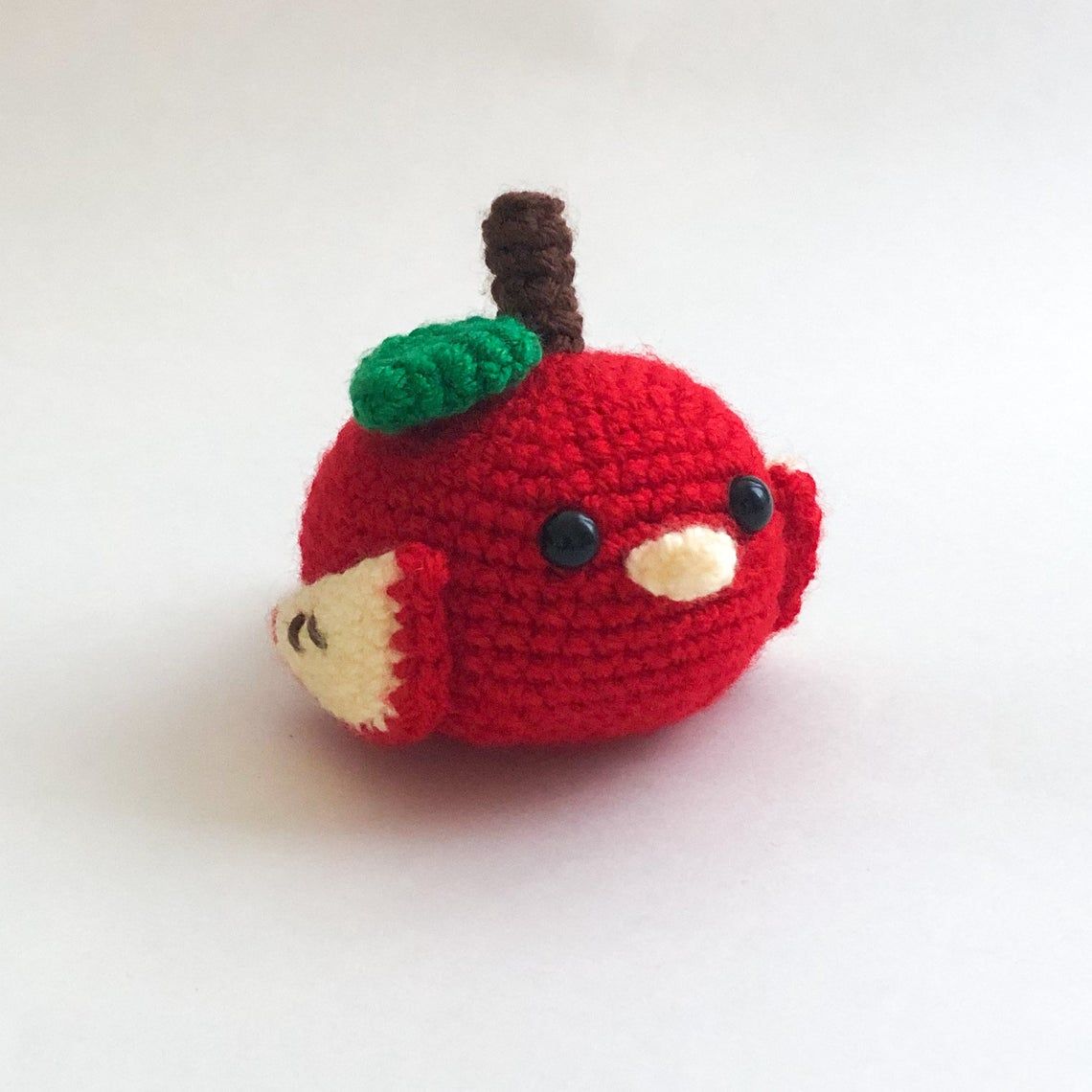 knithacker's tweet photo. Crochet a Set of Fruit Bird Amigurumi - Cute & Unique, They Make Great, No-Fuss Pets! ๐ https://t.co/Jn2wElIqb2 #crochet #handmade #diy #amigurumi #birds #birdfruit https://t.co/AX6T2zUYIr