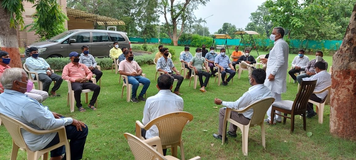 સમાજના દરેક યુવાનને સંગઠિત થઈ દેશની વિકાસગાથામાં સહભાગી થવા આહવાન કરું છું. વિકાસના ફળો અંત્‍યોદયના માનવી સુધી પહોંચાડી શ્રેષ્ઠ ભારતનુ નિર્માણ કરીશું. (2/2)