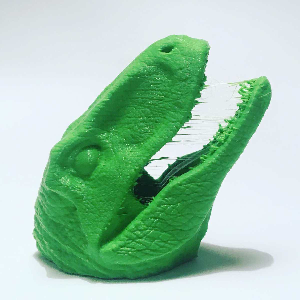 maker_waker's tweet photo. Velociraptor. The teeth failed but contributed to a fantastic drooling effect🤤.
.
.
.
#velociraptor #3dprintedvelociraptor #3dvelociraptor #dinosaur #3ddinosaur #salivating #3dprint #3dprinted #3dprinter #additivemanufacturing #cool3dprint #makerwaker #3dprintingidea #3dprinting https://t.co/CTfSSMJm8e