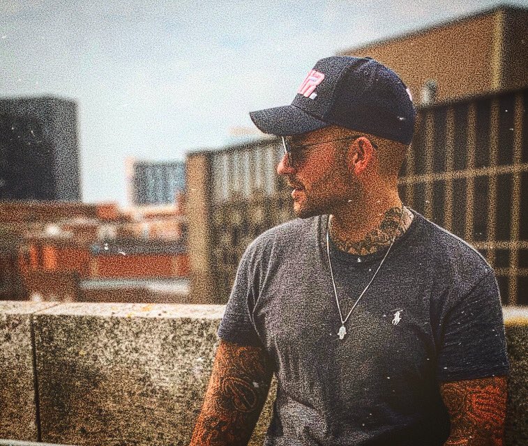 Fresh week, same hustle. 👊🏼

#housemusic
#dancemusic
#dj
#housedj
#producer
#musicproducer