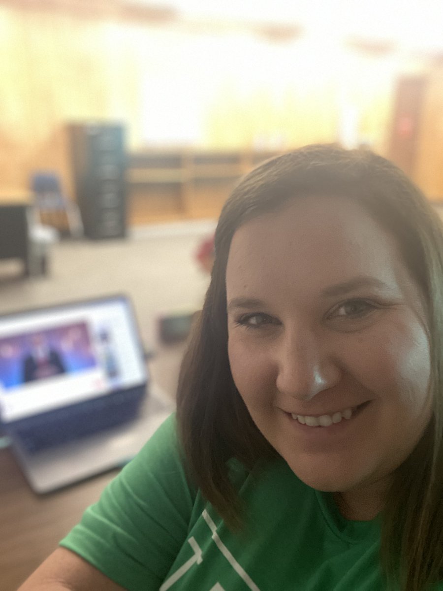 Kelly Moore tweet media