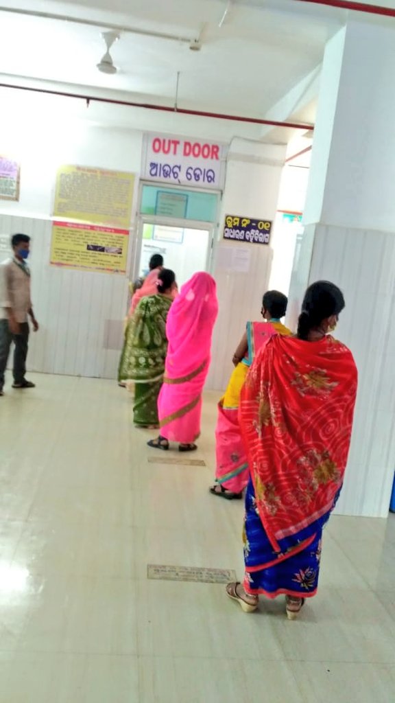 NHMBhadrak's tweet photo. ପ୍ରଧାନମନ୍ତ୍ରୀ ସୁରକ୍ଷିତ ମାତୃତ୍ଵ ଯୋଜନା ପାଇଁ ୦୯/୦୮/୨୦୨୦ ରିଖ ବାସୁଦେବପୁର ଗୋଷ୍ଠୀ ସ୍ଵାସ୍ଥ୍ୟ କେନ୍ଦ୍ର ଠାରେ ଗର୍ଭବତୀ ମାନଙ୍କ ପାଇଁ ସ୍ଵତନ୍ତ୍ର ସ୍ଵାସ୍ଥ୍ୟ ସେବା ଯୋଗାଇ ଦିଆ ଯାଇଥିଲା।
PMSMA at CHC Basudevpur.
#PMSMA #OdishaCares https://t.co/er7WXyS1B1