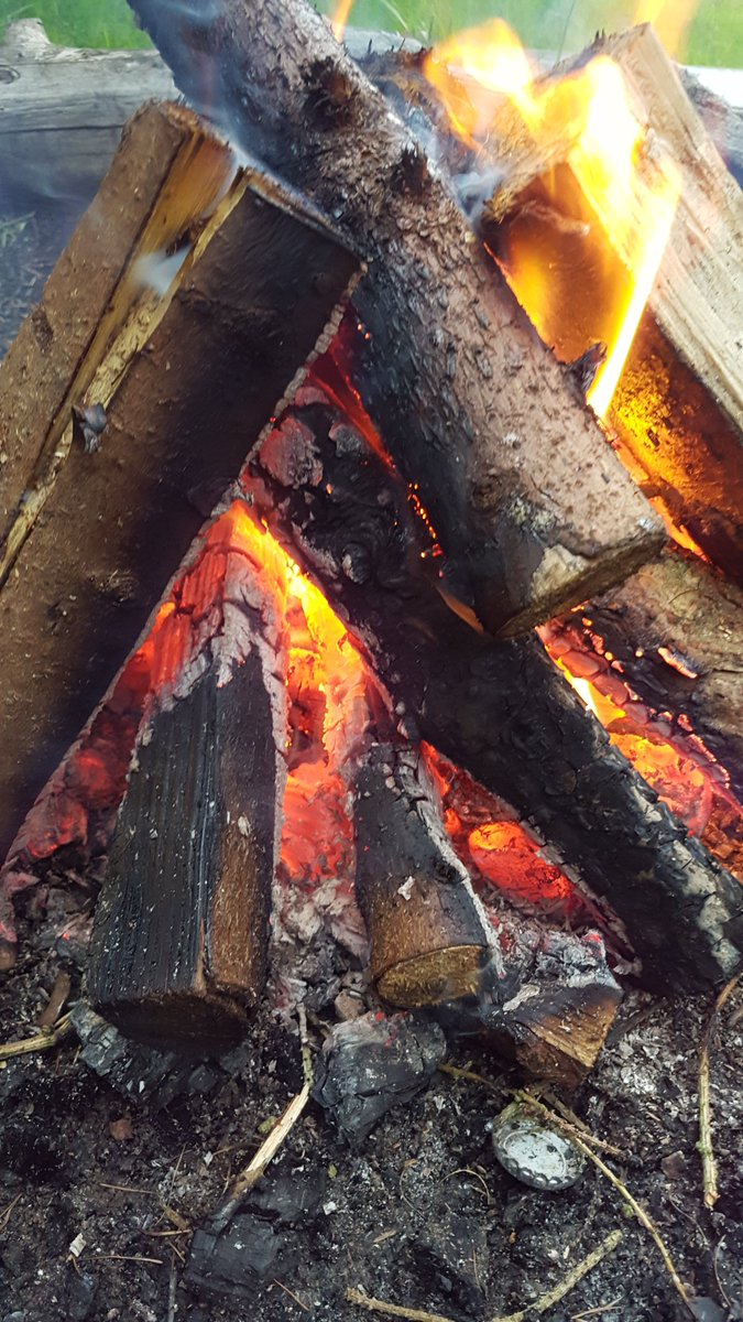 cornish_jack's tweet photo. The Lammermuir Hills and camping in the woods with a damson gin and a fire. Was cooler than today...
On the path from Land's End to John O'Groats three years ago.
#LEJOG2017 #LandsEndToJohnOGroats #Scotland
DAY 74: Longformacus to Blinkbonny Wood (16.82m)
https://t.co/jMxVAiPyfv https://t.co/d9aKElCEMy