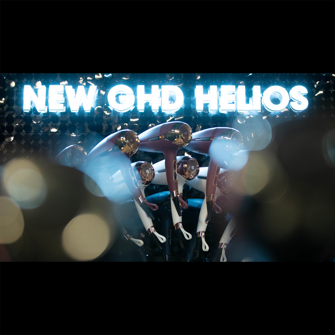 Blowing away the competition 🥁.
@ghdhairpro
.
.
.
#photography  #camera #productphotography #productlaunch #bokeh
#sonycamera #a7riii #sonyalpha #sigmaart #canonlens