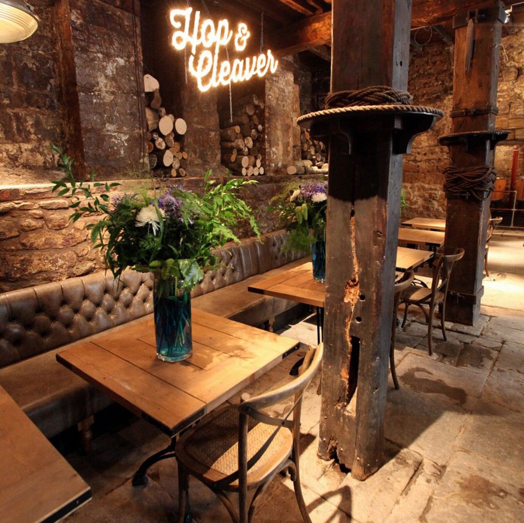 peppinteriors's tweet image. Hop &amp;amp; Cleaver’s design, the brainchild of @collective_design, is striking. From the Peppermill Crossback Bentwood Chairs to a giant neon light and large ship mast style pillars, the brewhouse has certainly made an interior statement! 
#interiorstatement #RestaurantDesign