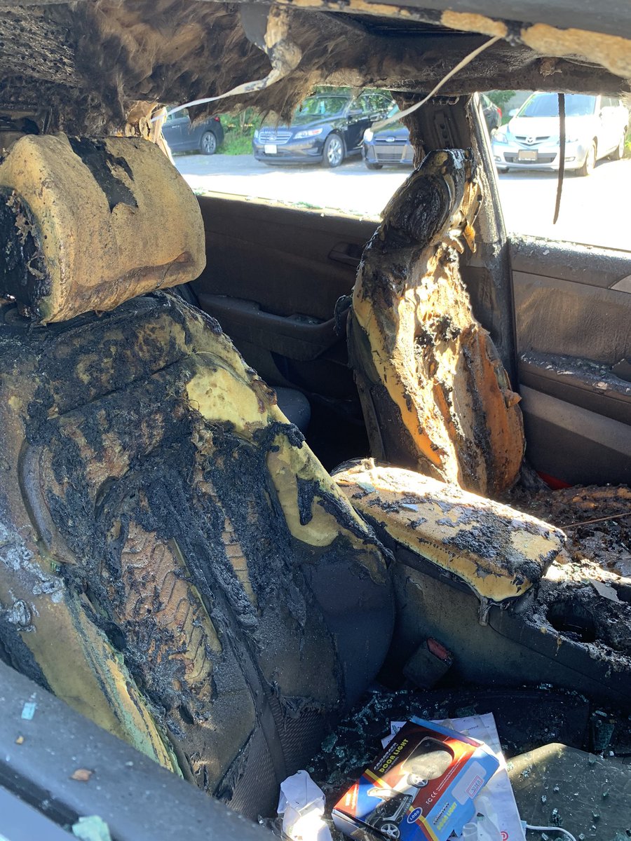 Redsp33d's tweet photo. @HyundaiCanada what’s going on with this 2017 Sonata? https://t.co/wCi3RMQTg7