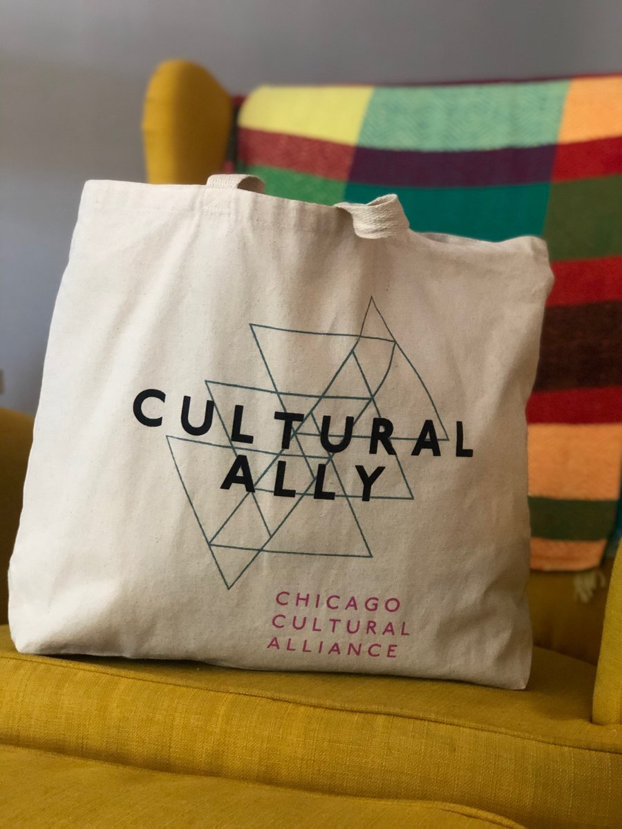 chicagocultural's tweet photo. 🎉GIVEAWAY!!!🎉

This is the last week of our #TasteFromHome campaign!

To celebrate, Chicago Cultural Alliance will be doing a giveaway of these tote bags to the first 5 donations this week! 👏🏾👏👏🏼

Head over to our website below and THANK YOU 😊

https://t.co/zWXz1PjCLw https://t.co/aafmh0zzfm